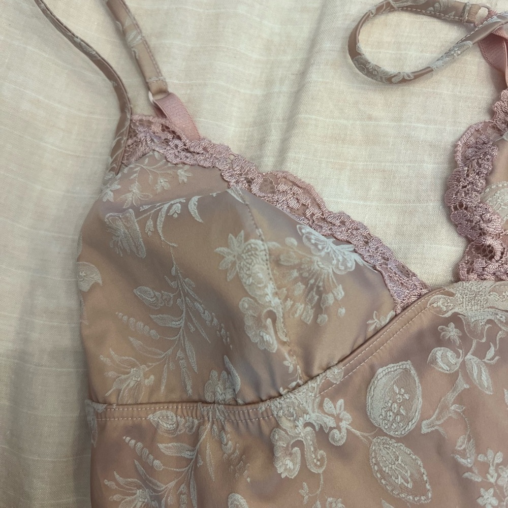La Perla Floral Lace Chemise in Soft Pink